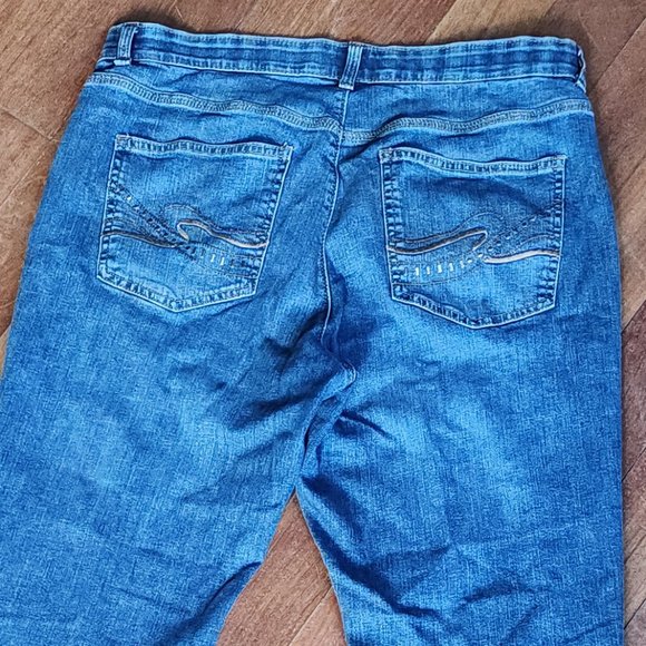 Lee Sinfully Soft Medium Wash Boot Cut Jeans Size 14 Medium - Picture 10 of 14